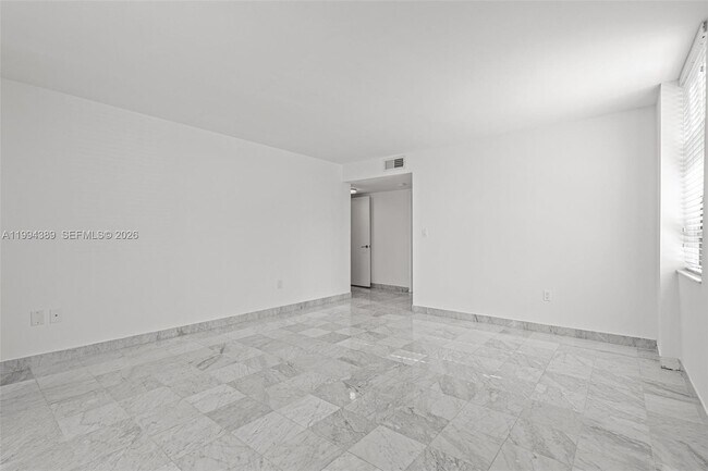 Building Photo - 5845 Collins Ave