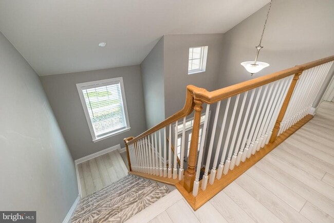 Building Photo - 3216 Brookside Dr