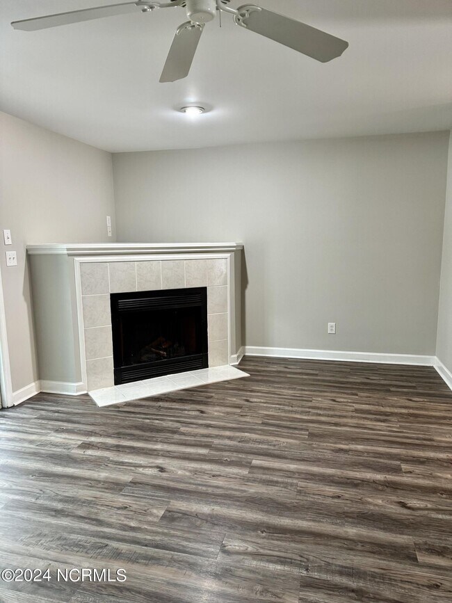 Building Photo - 4208 Brook Creek Ln