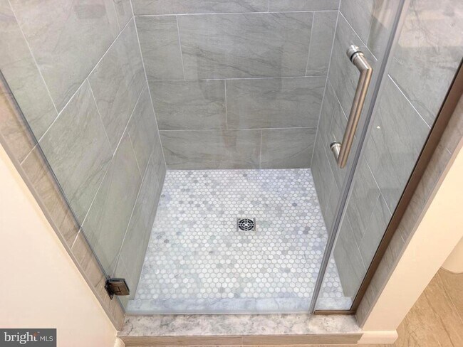 Building Photo - 6062 Hollow Hill Ln