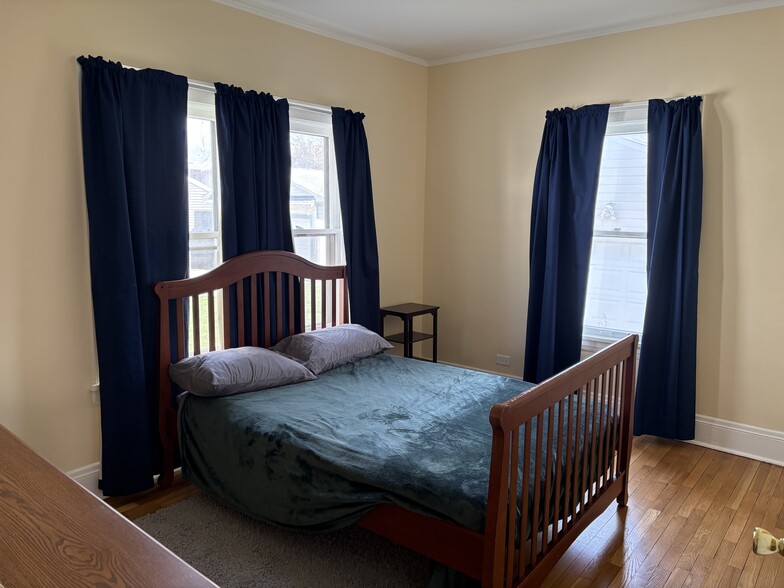 Second Bedroom - 2211 Eldred Ave