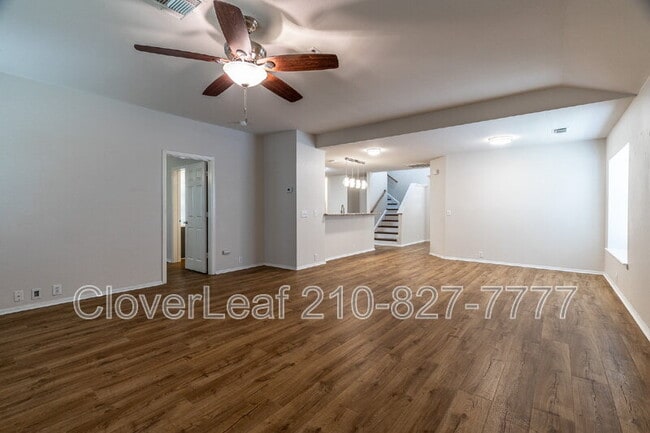 Building Photo - 802 Amber Knoll