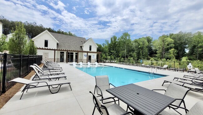 Building Photo - Your Alpharetta Retreat Awaits – Elegant T...