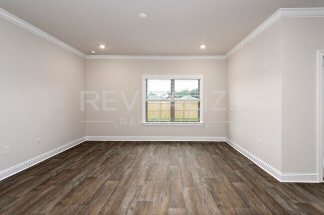 Building Photo - 14567 Dayton Cir