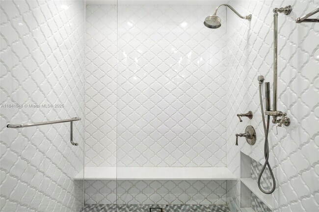 Building Photo - 6561 Marlin Dr