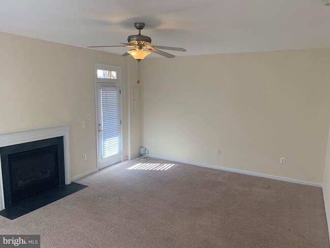 Building Photo - 9793 Corbett Pl