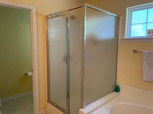 Building Photo - Fully Furnished House In Sandpiper Bay-