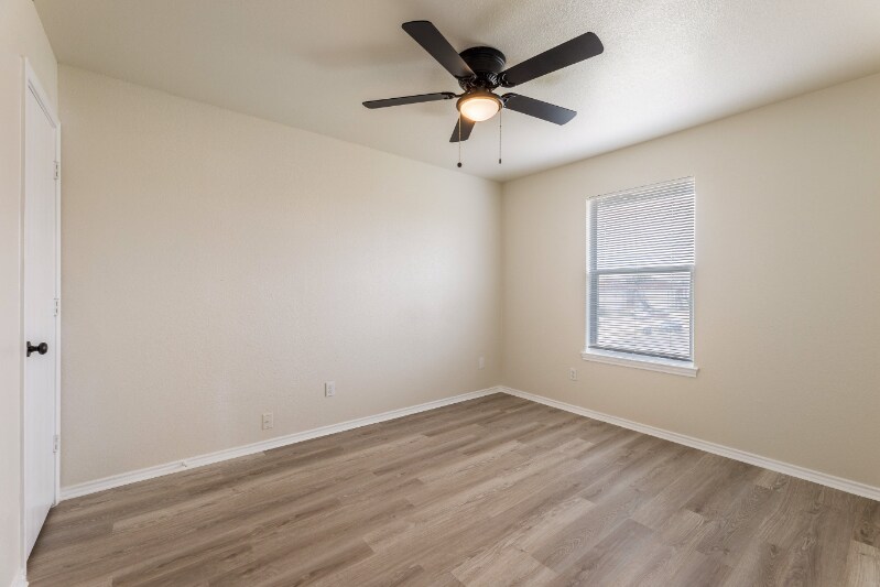 Building Photo - 5810 Redstone Dr