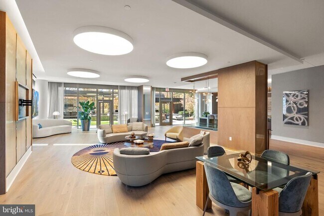 Building Photo - 7887 Jones Branch Dr