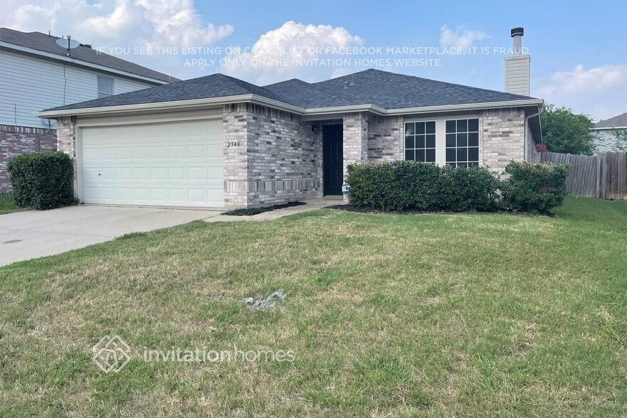 Building Photo - 2940 Marco Dr