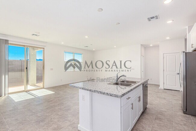 Building Photo - 8821 W Agora Ln