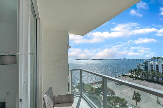 Building Photo - 1155 Brickell Bay Dr