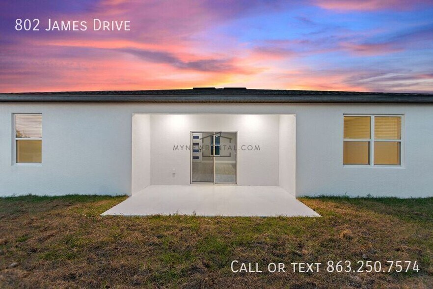 Building Photo - 802 James Dr