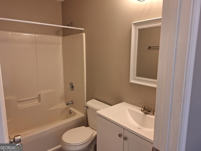 Building Photo - 41 Sandstone Ln