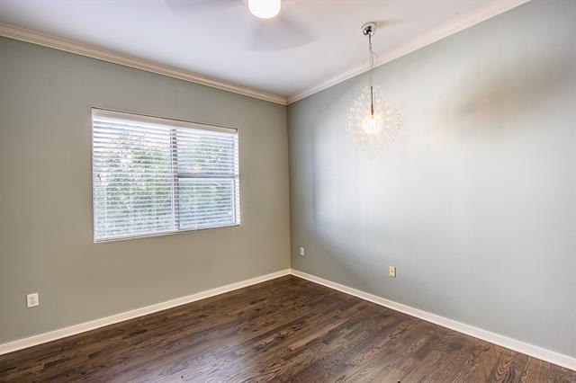 Building Photo - 3015 Bryan St