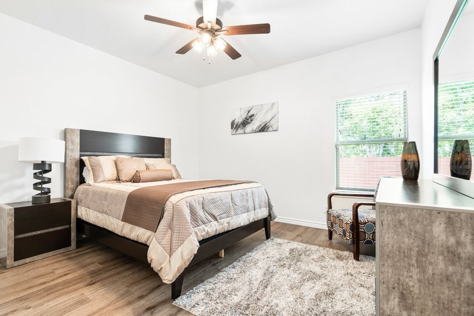 Building Photo - 3511 Abraham Dr