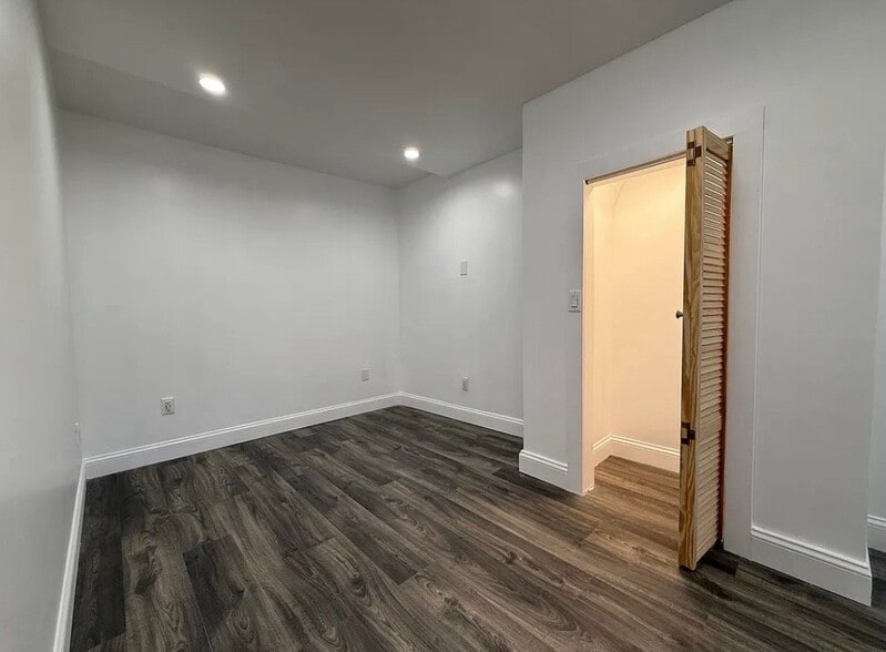 Building Photo - 31 Herkimer St