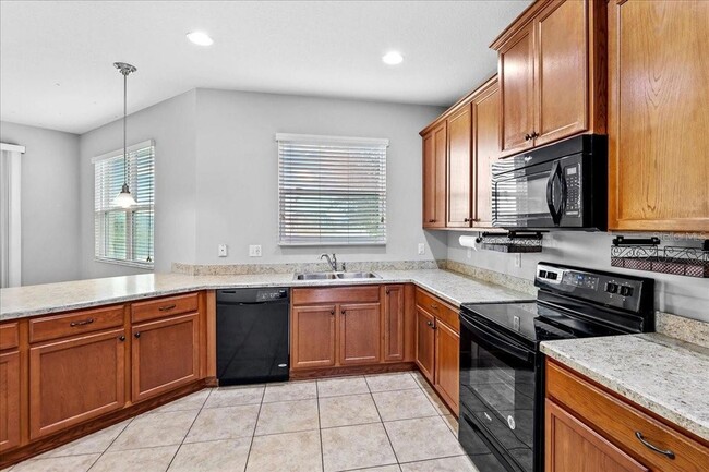 Building Photo - 1527 Angler Avenue