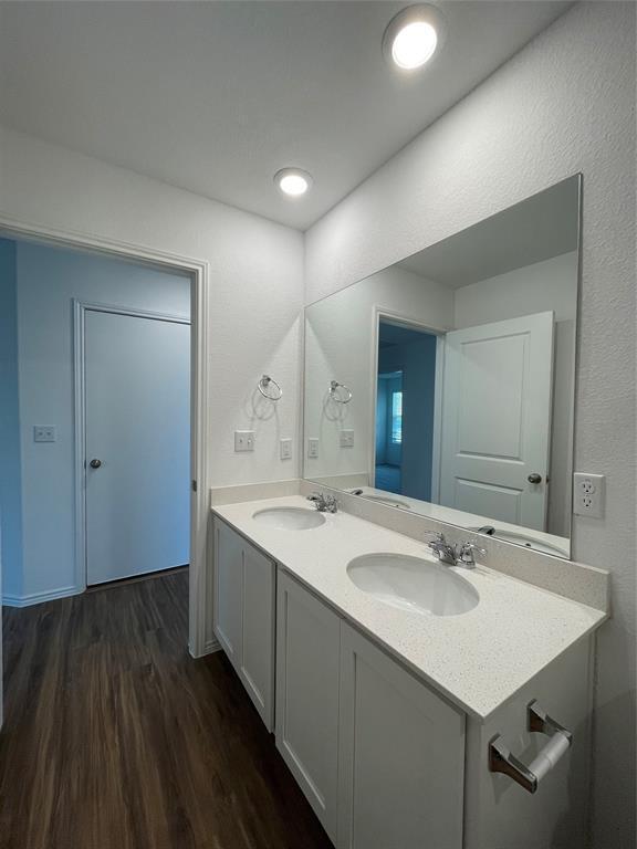 Building Photo - 10717 Steinbeck Dr