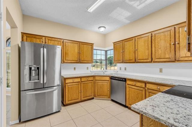 Building Photo - 2015 Falcon Ridge Dr