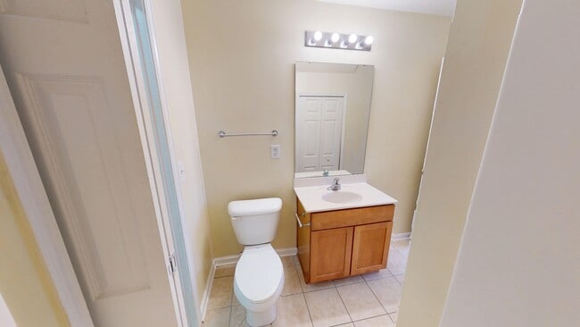 Building Photo - 2 bed/2 bath NoDa 2 story for lease