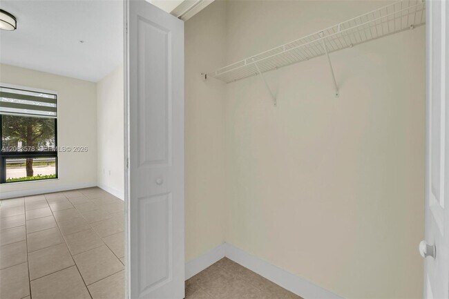 Building Photo - 8167 NW 41st St