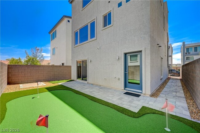 Building Photo - 7760 Misty Oaks Ave