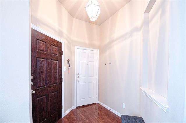 Building Photo - 10232 Benwick Dr