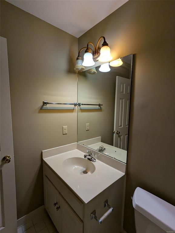 Building Photo - 557 Forest Ridge Ct