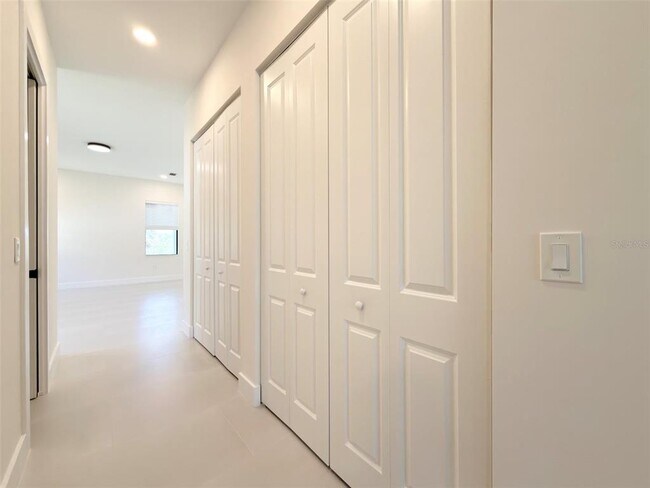 Building Photo - 14671 Lillian Cir