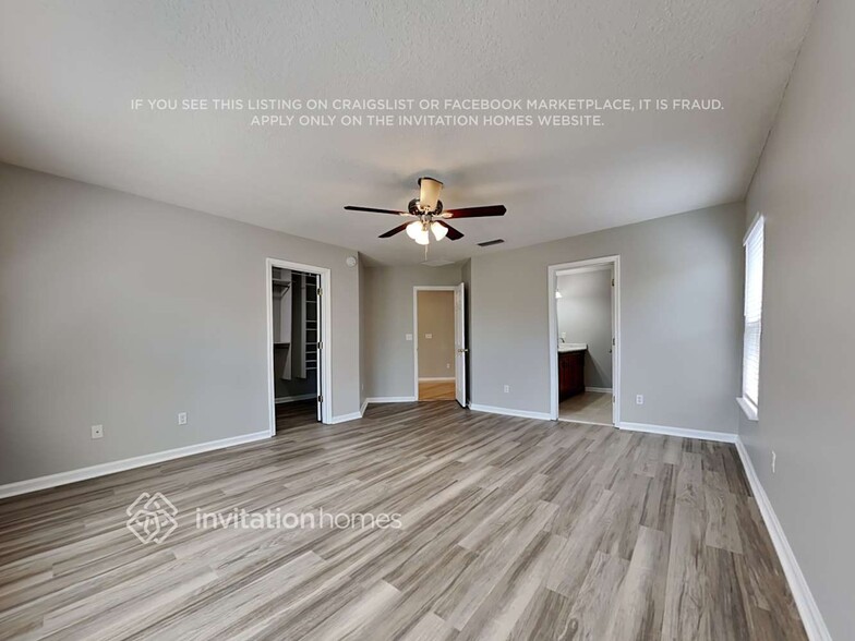 Building Photo - 650 MacKenzie Cir