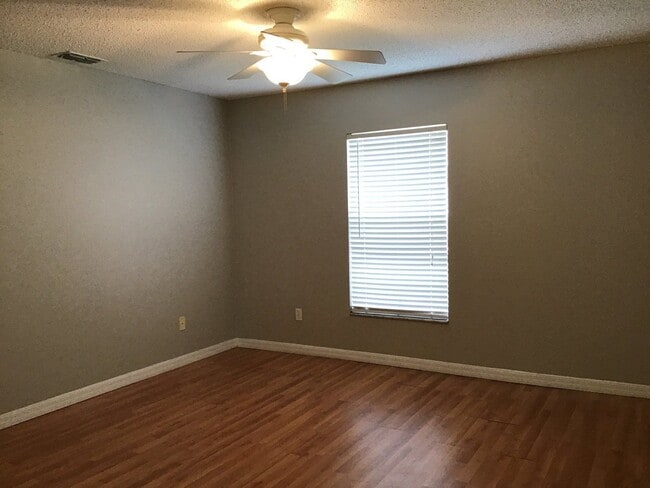 Building Photo - 914 Crystal Bay Ln