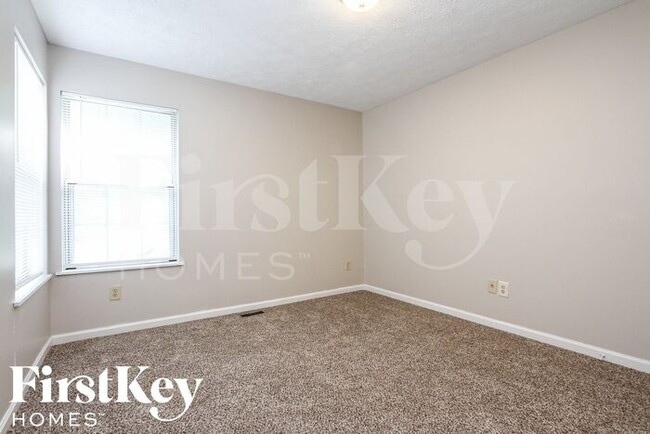 Building Photo - 7616 Gunyon Dr