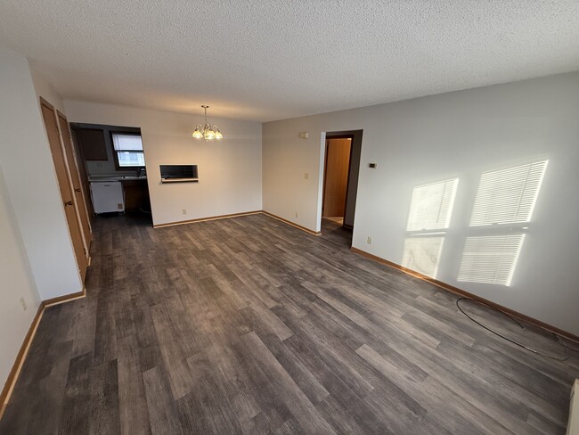 Building Photo - Carty Family Apartments