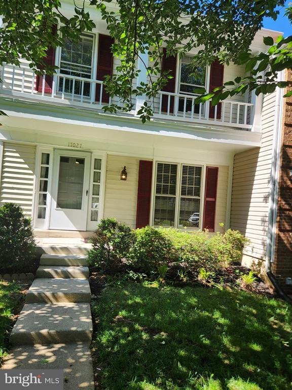 Building Photo - 17027 Catalpa Ct