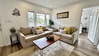 Building Photo - 4761 Lotus St