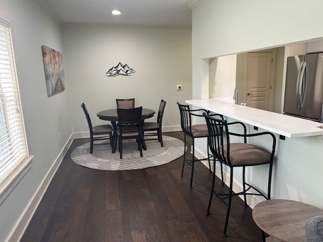 Building Photo - Asheville Furnished Rental!- Beaucatcher House