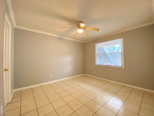Building Photo - 1BD/1BA Apartment off Curry Ford in Henley...