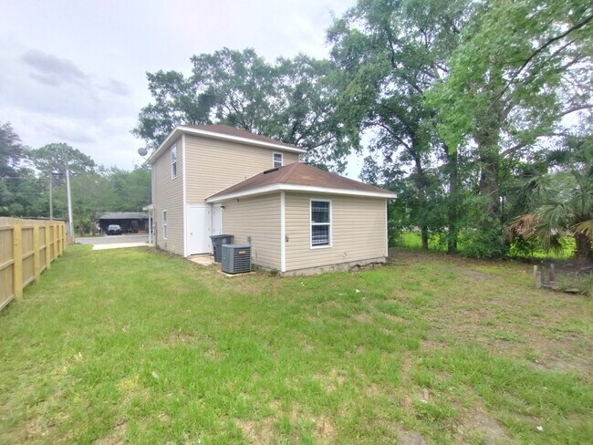 Building Photo - 3126 Penton St