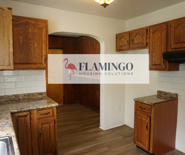 Building Photo - Charming 2 Bedroom, 1 Bath Home – Refinish...