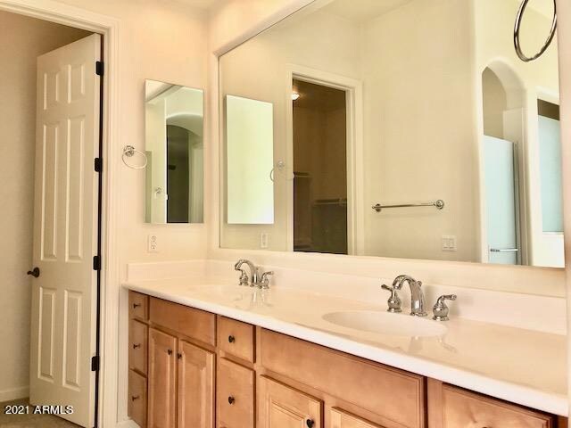 Building Photo - 14313 W Alvarado Dr