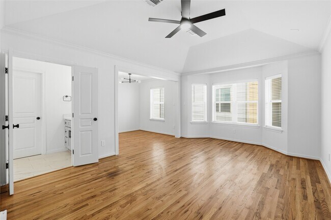 Building Photo - 1528 Birdsall St