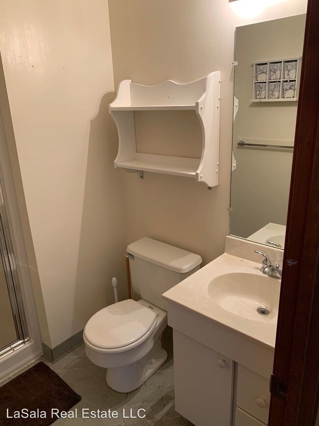 Building Photo - 596 Mountain Rd