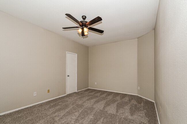 Building Photo - 12319 Garden Gale Ln