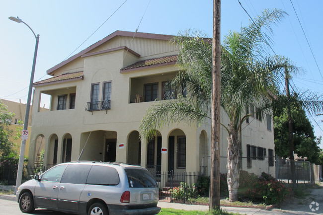 Building Photo - 9701 Grandee Ave