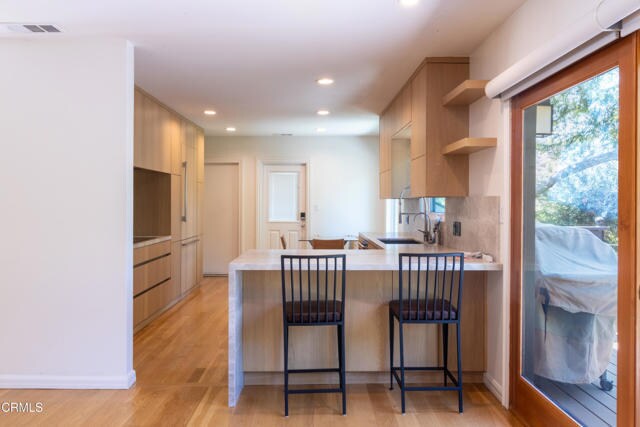 Building Photo - 1483 Arroyo View Dr