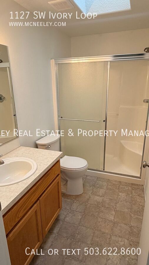 Building Photo - 1127 SW Ivory Loop