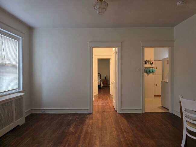 Building Photo - 2701 N Broom St