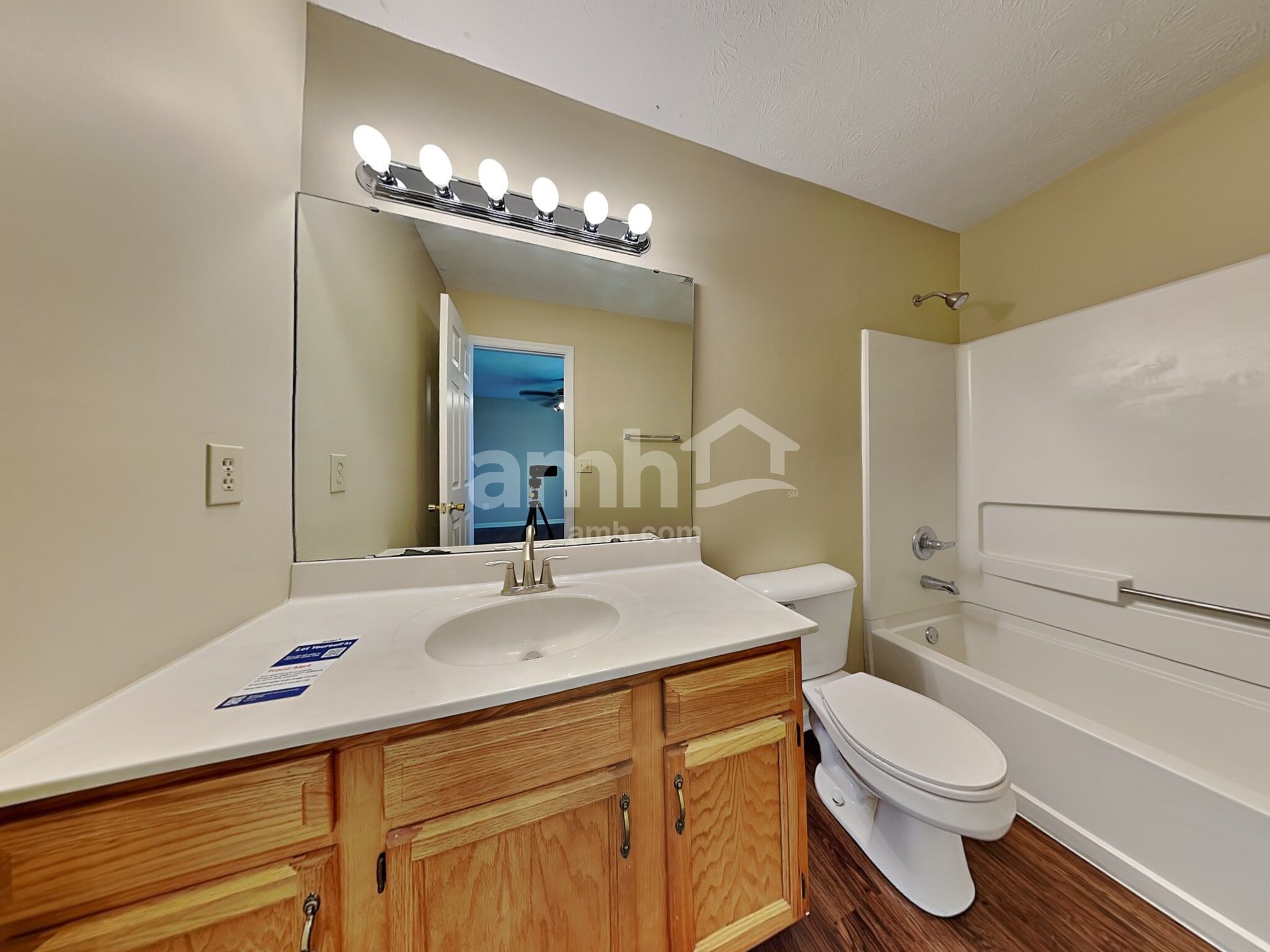 Building Photo - 3882 Greenbrook Dr