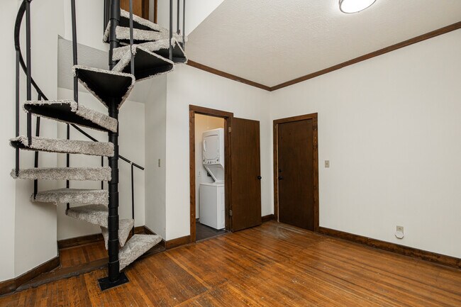 Building Photo - 2107 N Pennsylvania St